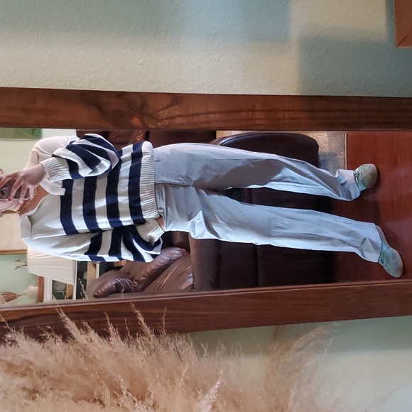 Light gray mid rise loose fit trousers - Picture 15 of 17